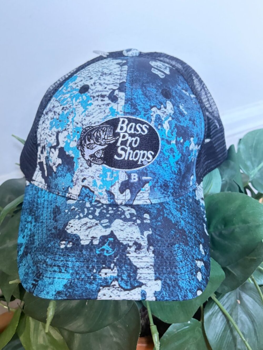 Bass Pro Shops Hat Cap Trucker Style snap back blue camouflage fishing hunting - Picture 2 of 5
